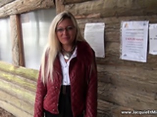 FRENCH MILF MIA OUTDOORS ANAL