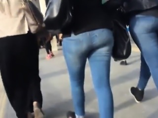 Incredible Walking butt