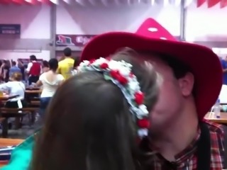 Tongue Kiss Archives: 'Beijinho de lingua Oktoberfest 2011'