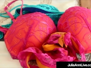 Hot Milf Julia Ann Gives You JOI As She Changes Lingerie!